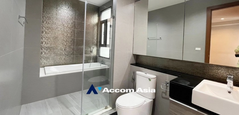 49  5 br House For Rent in Bangna ,Bangkok BTS Bang Na at House in Compound AA24780