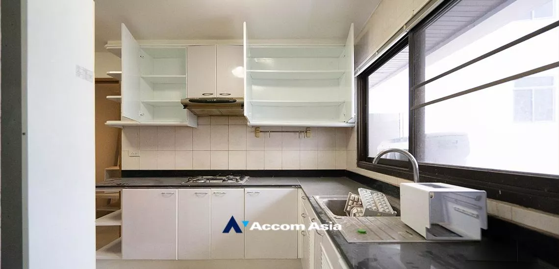 4  2 br Apartment for rent and sale in Sukhumvit ,Bangkok BTS Phrom Phong at Luxury fully serviced AA24784