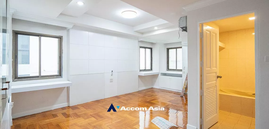 5  2 br Apartment for rent and sale in Sukhumvit ,Bangkok BTS Phrom Phong at Luxury fully serviced AA24784