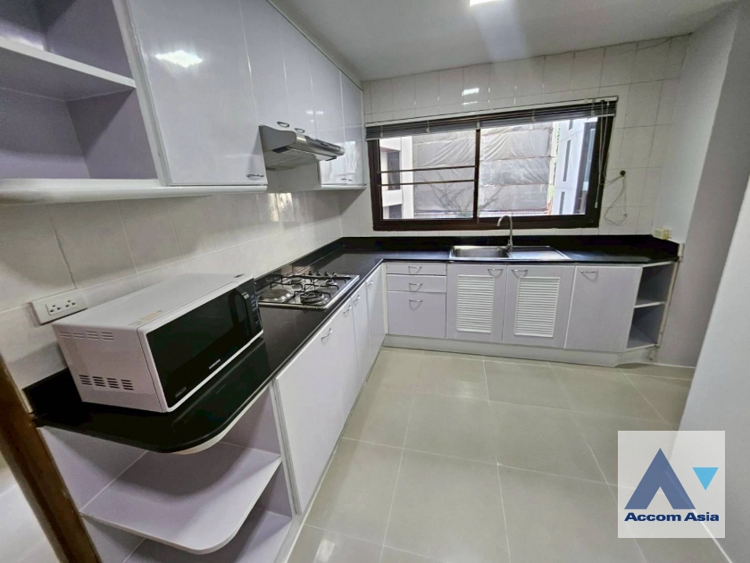 7  2 br Apartment For Rent in Sukhumvit ,Bangkok BTS Phrom Phong at Luxury fully serviced AA24784