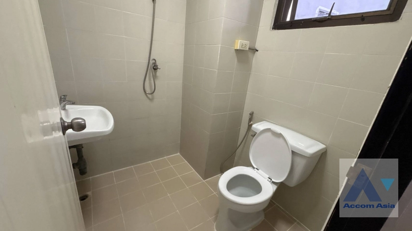 29  2 br Apartment For Rent in Sukhumvit ,Bangkok BTS Phrom Phong at Luxury fully serviced AA24784