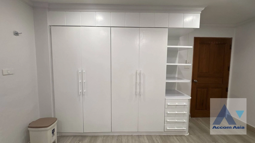 17  2 br Apartment For Rent in Sukhumvit ,Bangkok BTS Phrom Phong at Luxury fully serviced AA24784