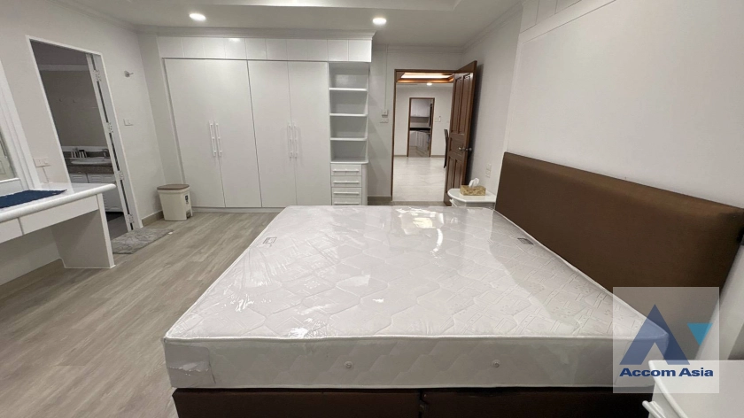 15  2 br Apartment For Rent in Sukhumvit ,Bangkok BTS Phrom Phong at Luxury fully serviced AA24784