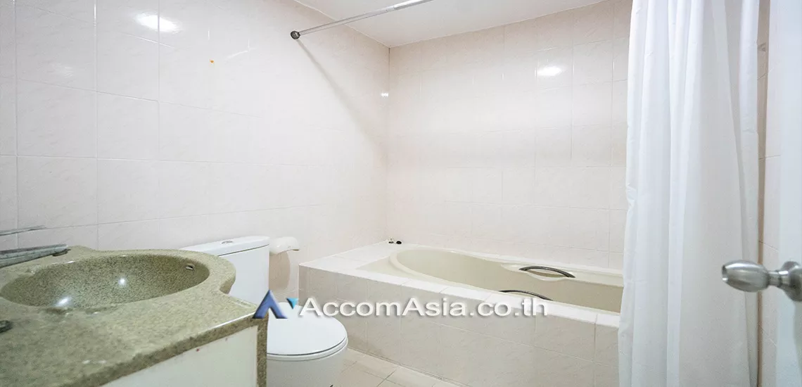 11  2 br Apartment For Rent in Sukhumvit ,Bangkok BTS Phrom Phong at Luxury fully serviced AA24785