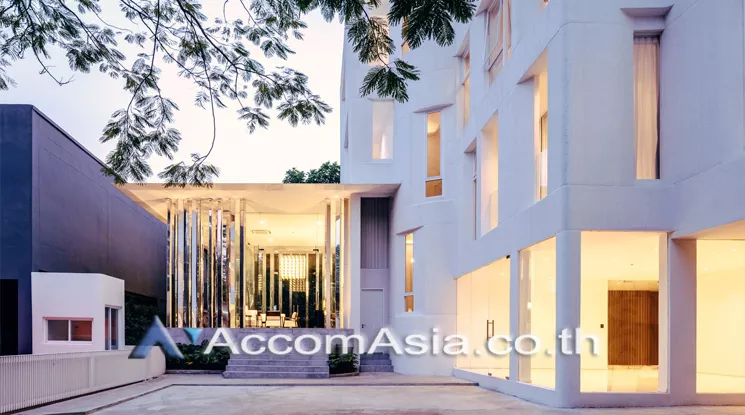  Tiny Modern Thonglor Apartment  for Rent BTS Thong Lo in Sukhumvit Bangkok