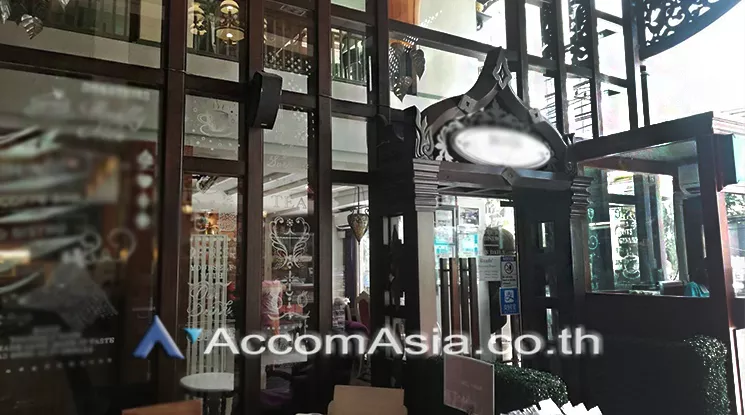 7  Retail / Showroom For Rent in silom ,Bangkok BTS Sala Daeng AA24818