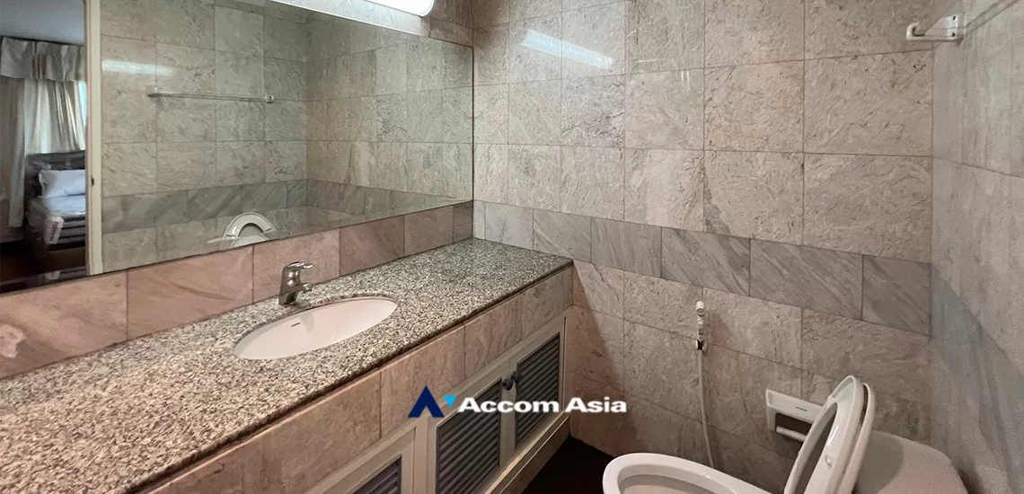 19  3 br Condominium For Sale in Ploenchit ,Bangkok BTS Ploenchit at Baan Ploenchit AA24843