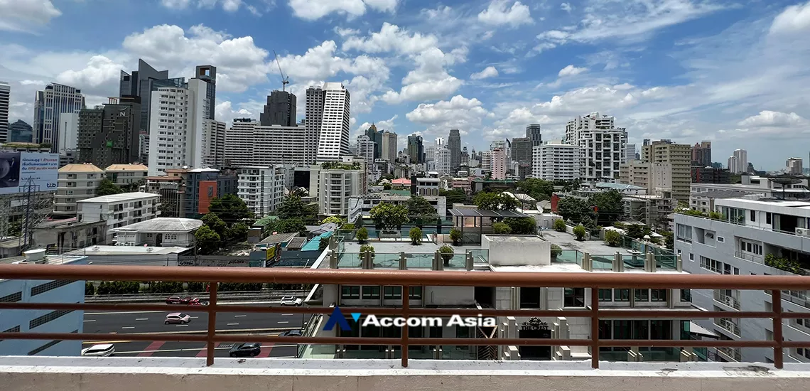23  3 br Condominium For Sale in Ploenchit ,Bangkok BTS Ploenchit at Baan Ploenchit AA24843