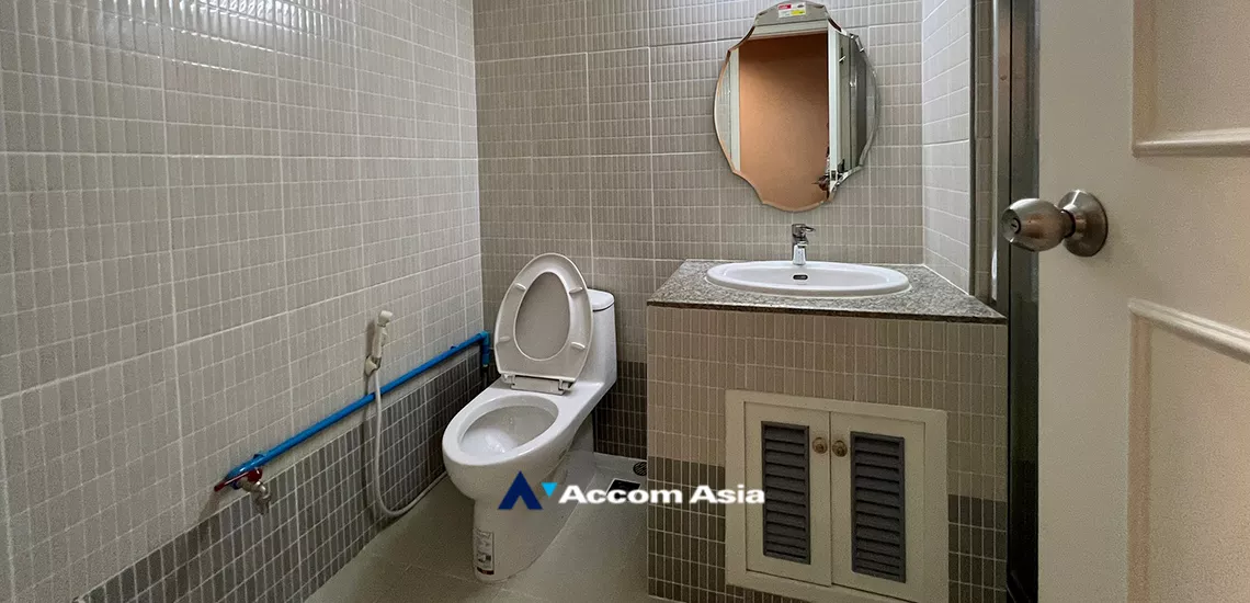 20  3 br Condominium For Sale in Ploenchit ,Bangkok BTS Ploenchit at Baan Ploenchit AA24843