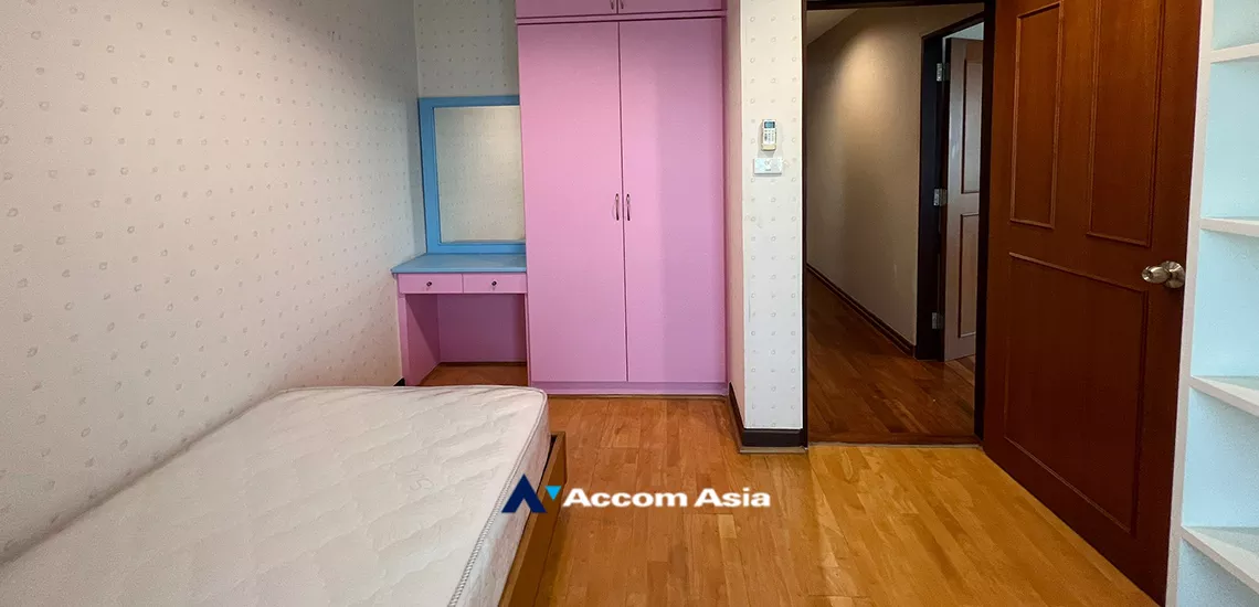 17  3 br Condominium For Sale in Ploenchit ,Bangkok BTS Ploenchit at Baan Ploenchit AA24843