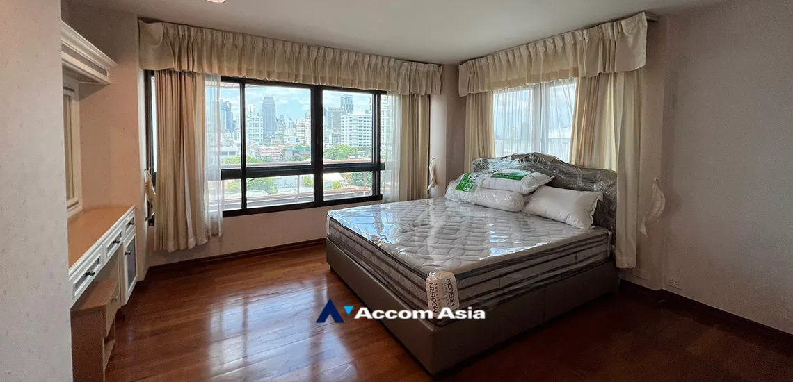 8  3 br Condominium For Sale in Ploenchit ,Bangkok BTS Ploenchit at Baan Ploenchit AA24843