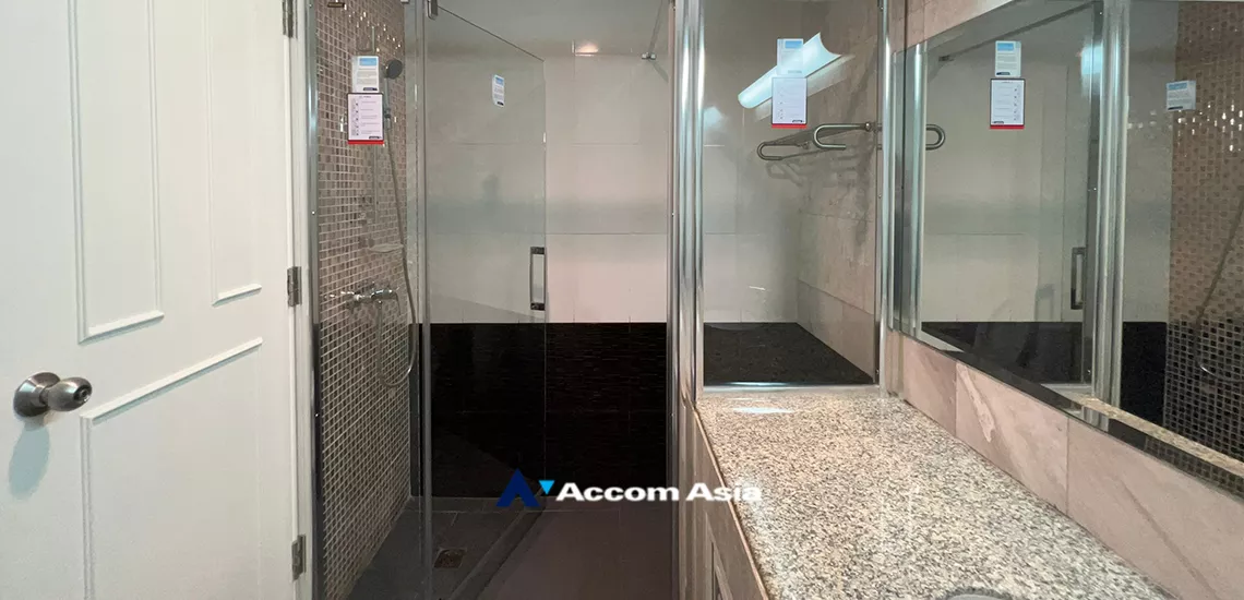 21  3 br Condominium For Sale in Ploenchit ,Bangkok BTS Ploenchit at Baan Ploenchit AA24843