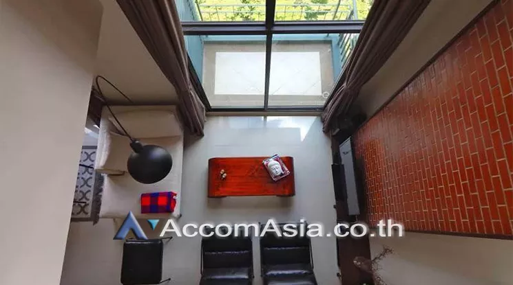 Duplex Condo |  1 Bedroom  Condominium For Sale in Phaholyothin, Bangkok  near MRT Phetchaburi - ARL Makkasan (AA24848)