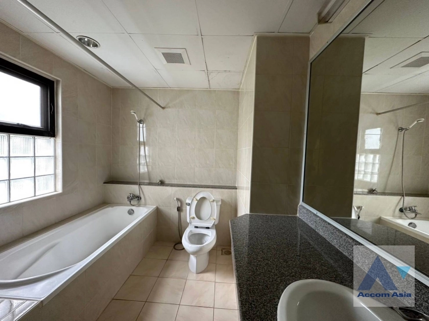 12  3 br Condominium for rent and sale in Rama 3 ,Bangkok BRT Thanon Chan at Liang Garden AA24852