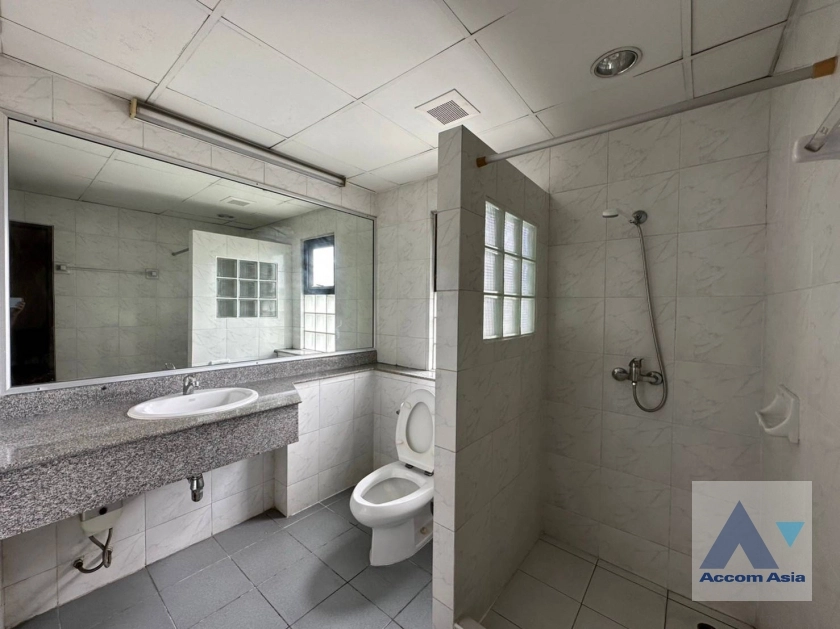 13  3 br Condominium for rent and sale in Rama 3 ,Bangkok BRT Thanon Chan at Liang Garden AA24852