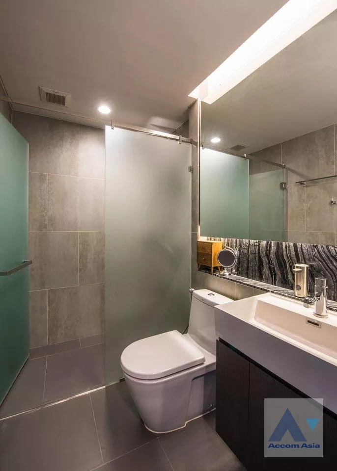 unitFully Furnished | The Lumpini 24 Condominium