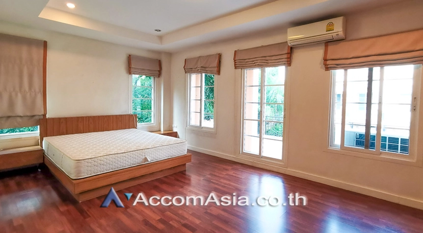 11  3 br Townhouse for rent and sale in Sathorn ,Bangkok BRT Wat Dan - BRT Wat Priwat at Baan Klang Krung Grande Vienna Rama 3 AA24872