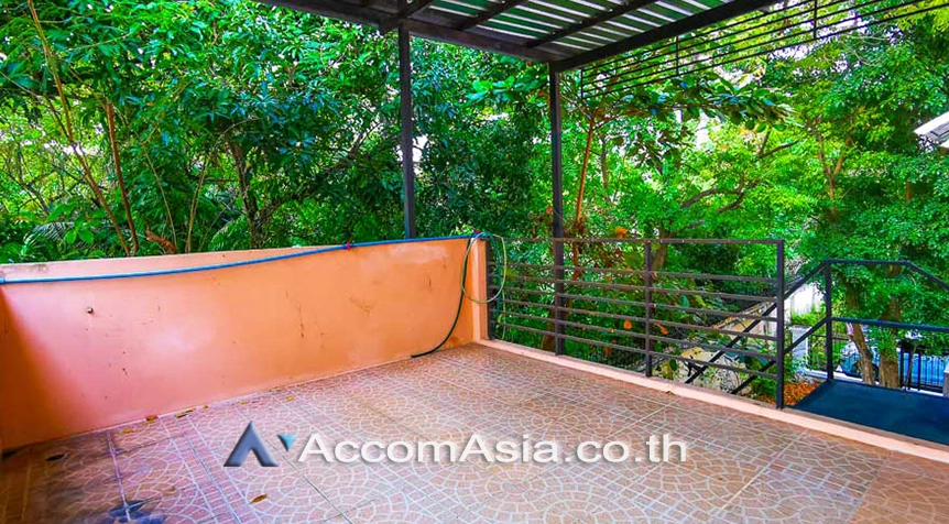 16  3 br Townhouse for rent and sale in Sathorn ,Bangkok BRT Wat Dan - BRT Wat Priwat at Baan Klang Krung Grande Vienna Rama 3 AA24872