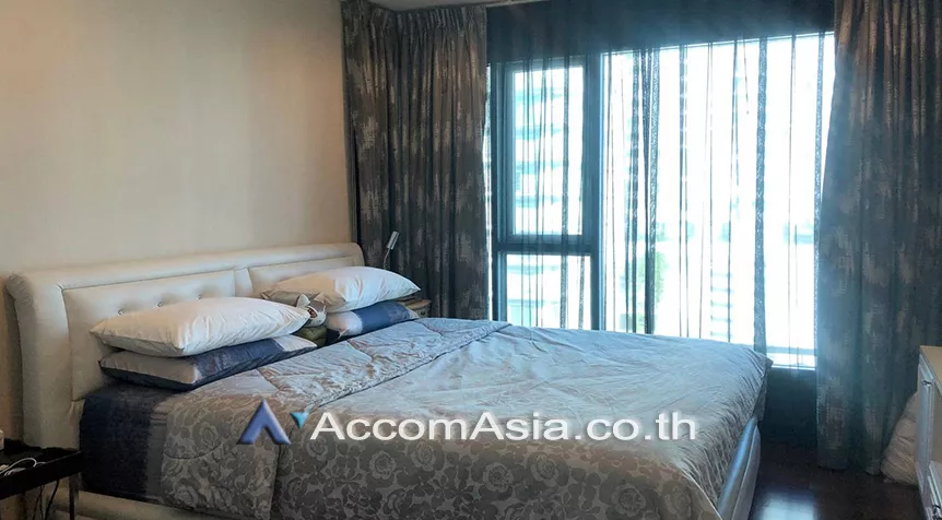 unit 2 Bedrooms  Condominium For Sale in Sukhumvit, Bangkok  near BTS Thong Lo (AA24882)