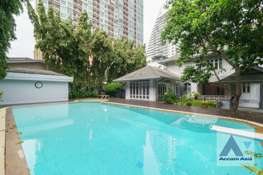  2  4 br House For Rent in Sathorn ,Bangkok BTS Saint Louis 6000303