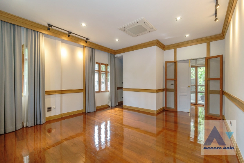 26  4 br House For Rent in Sathorn ,Bangkok BTS Saint Louis 6000303