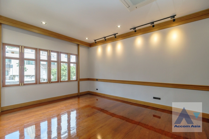 32  4 br House For Rent in Sathorn ,Bangkok BTS Saint Louis 6000303