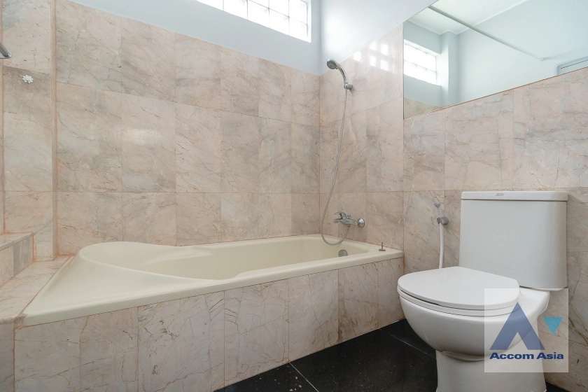 38  4 br House For Rent in Sathorn ,Bangkok BTS Saint Louis 6000303