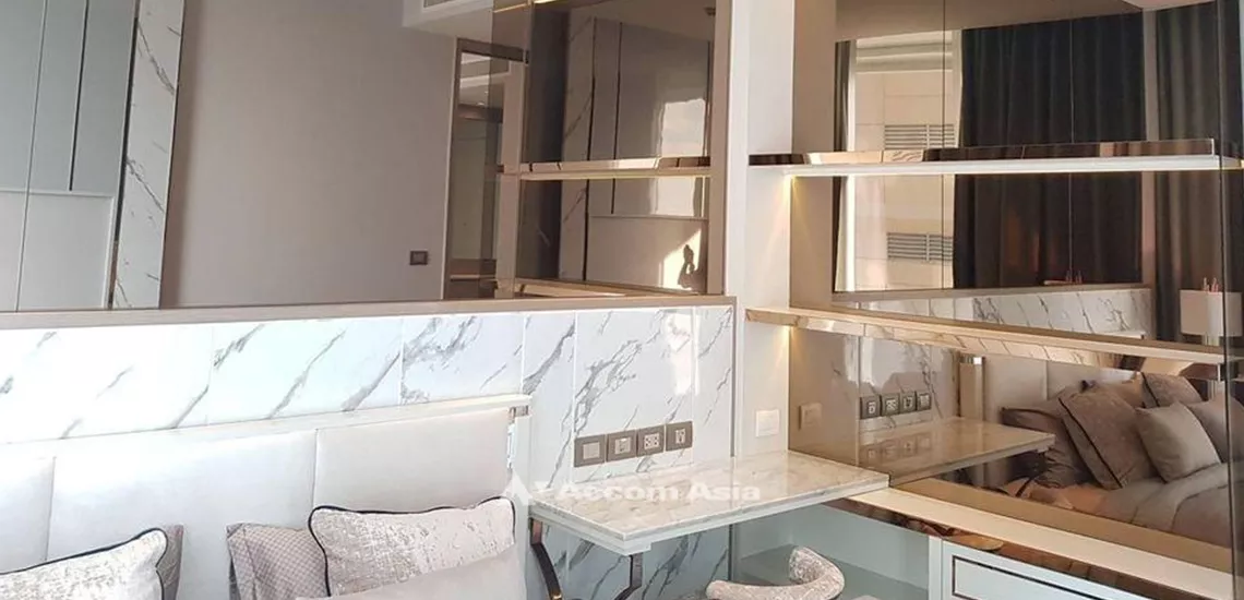 6  1 br Condominium For Rent in Ploenchit ,Bangkok BTS Ratchadamri at Magnolias Ratchadamri Boulevard AA24898