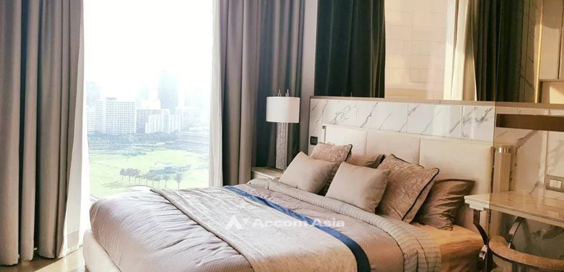 unit 1 Bedroom  Condominium For Rent in Ploenchit, Bangkok  near BTS Ratchadamri (AA24898)