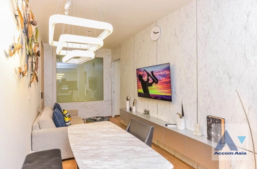 unit 2 Bedrooms  Condominium For Rent & Sale in Sukhumvit, Bangkok  near BTS Phrom Phong (AA24904)