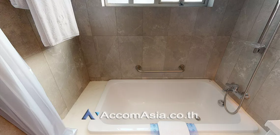 17  3 br Apartment For Rent in Sukhumvit ,Bangkok BTS Asok - MRT Sukhumvit at Perfect for living of family AA24905