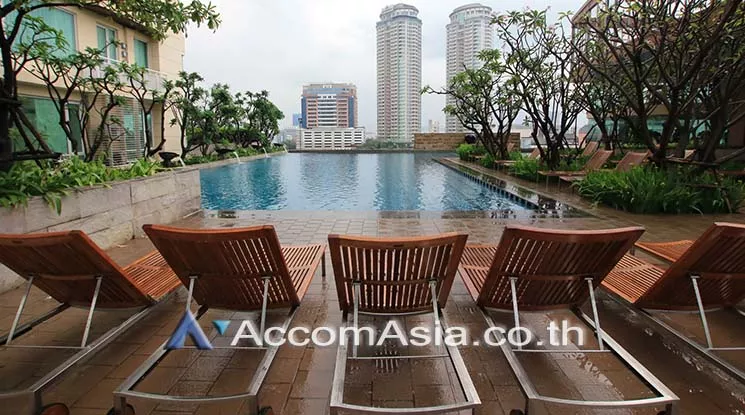  2 Bedrooms  Condominium For Rent in Sathorn, Bangkok  near BTS Chong Nonsi - BRT Sathorn (AA24943)