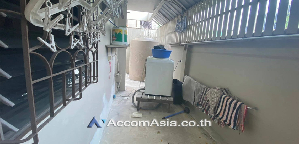 14  2 br House for rent and sale in Sukhumvit ,Bangkok BTS Phra khanong AA24944