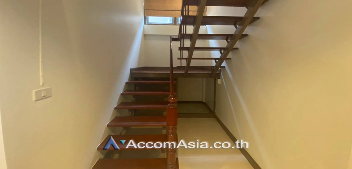 11  2 br House for rent and sale in Sukhumvit ,Bangkok BTS Phra khanong AA24944