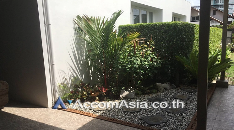 25  2 br House for rent and sale in Sukhumvit ,Bangkok BTS Phra khanong AA24944