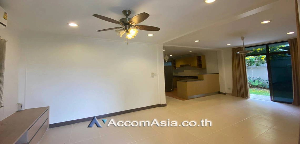 6  2 br House for rent and sale in Sukhumvit ,Bangkok BTS Phra khanong AA24944
