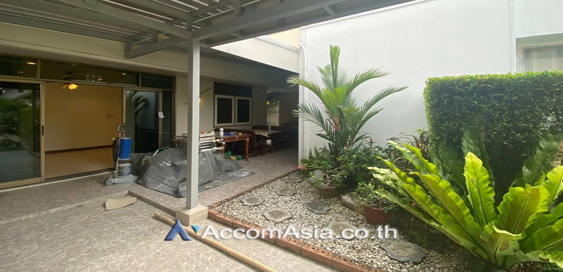 4  2 br House for rent and sale in Sukhumvit ,Bangkok BTS Phra khanong AA24944
