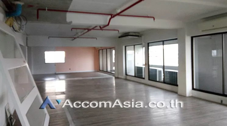 unit Office space For Rent in Phaholyothin, Bangkok  near BTS Saphan-Kwai (AA24946)