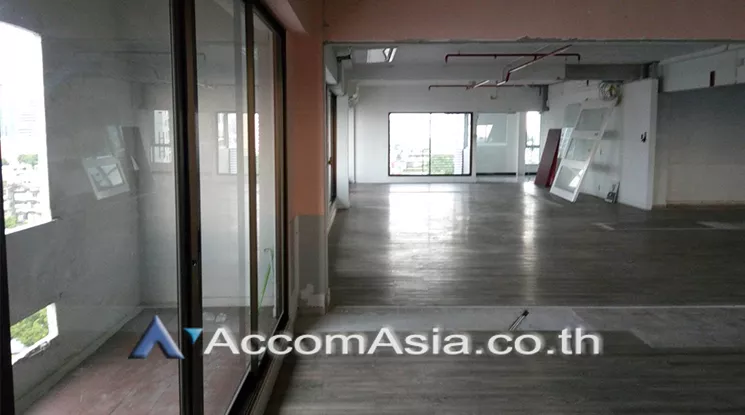  Office space For Rent in Phaholyothin, Bangkok  near BTS Saphan-Kwai (AA24947)