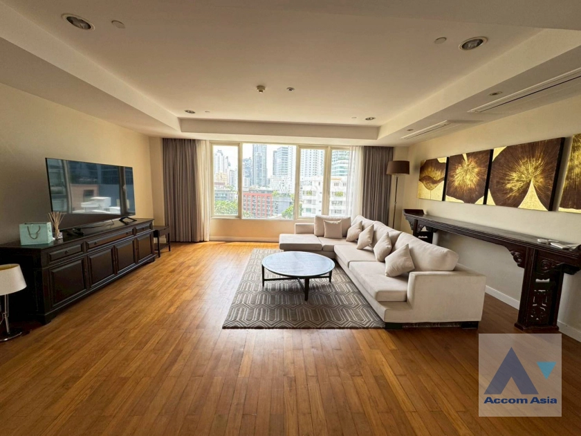 unit 4 Bedrooms  Condominium For Rent & Sale in Sukhumvit, Bangkok  near BTS Thong Lo (AA24950)