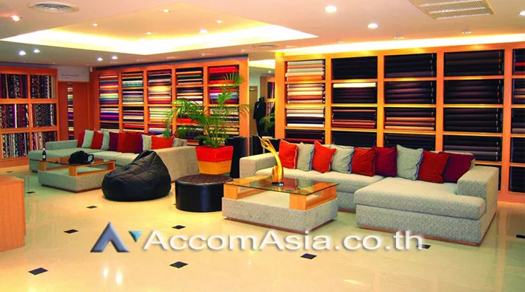  Office space For Rent in Ploenchit, Bangkok  near BTS Chitlom (AA24969)