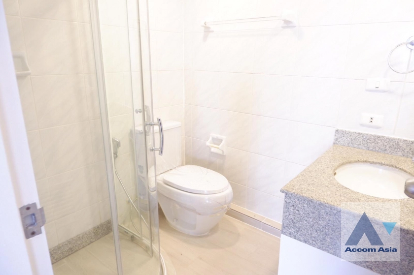 15  2 br Condominium for rent and sale in Sukhumvit ,Bangkok BTS Nana at Omni Tower AA24980