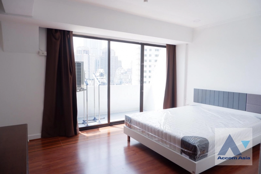 10  2 br Condominium for rent and sale in Sukhumvit ,Bangkok BTS Nana at Omni Tower AA24980