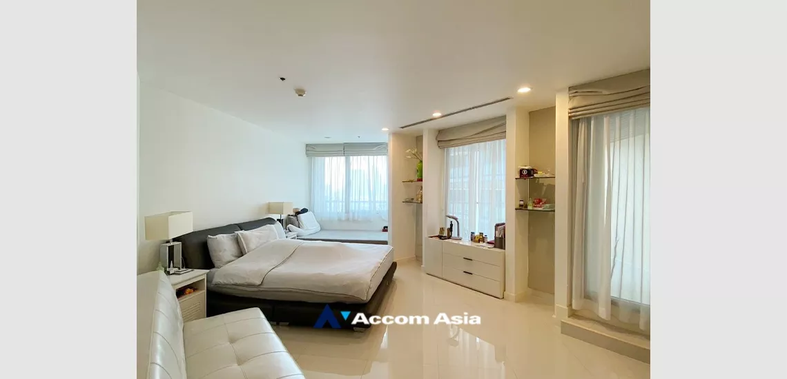 Big Balcony, Pet friendly |  2 Bedrooms  Condominium For Rent & Sale in Sukhumvit, Bangkok  near BTS Asok - MRT Sukhumvit (AA24983)