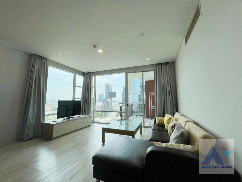 Pet friendly |  3 Bedrooms  Condominium For Rent & Sale in Sukhumvit, Bangkok  near BTS Ekkamai (AA25009)