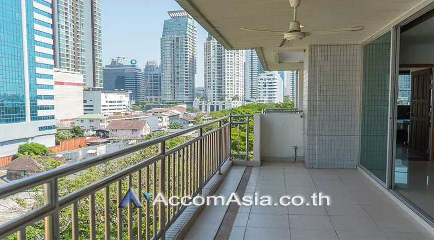 unitPet friendly |  3 Bedrooms  Apartment For Rent in Sathorn, Bangkok  near BTS Chong Nonsi - MRT Lumphini (AA25011)