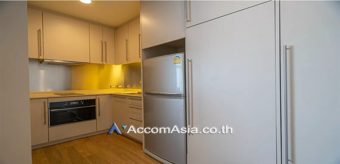  1 Bedroom  Apartment For Rent in Charoenkrung, Bangkok  (AA25019)
