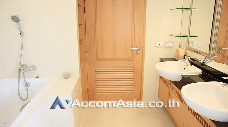 13  3 br Apartment For Rent in Sukhumvit ,Bangkok BTS Phrom Phong at Apartment with Top Facilities, Close to Emshere AA25029