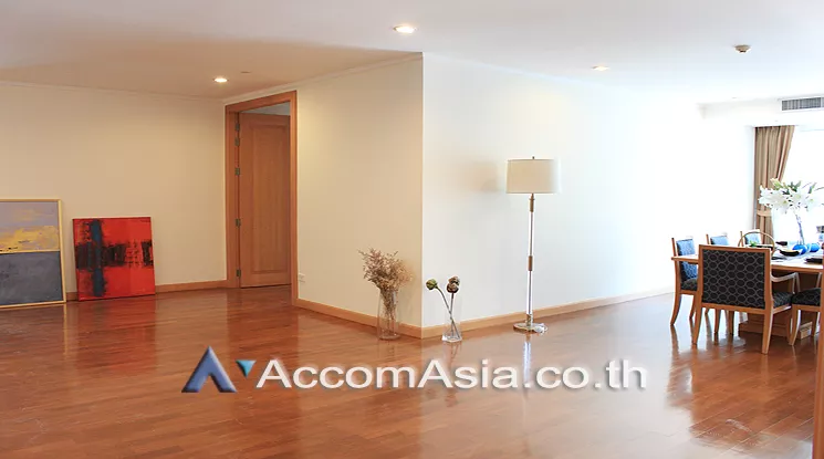 5  3 br Apartment For Rent in Sukhumvit ,Bangkok BTS Phrom Phong at Apartment with Top Facilities, Close to Emshere AA25029