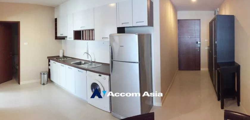  1 Bedroom  Condominium For Sale in Sukhumvit, Bangkok  near BTS Nana (AA25077)